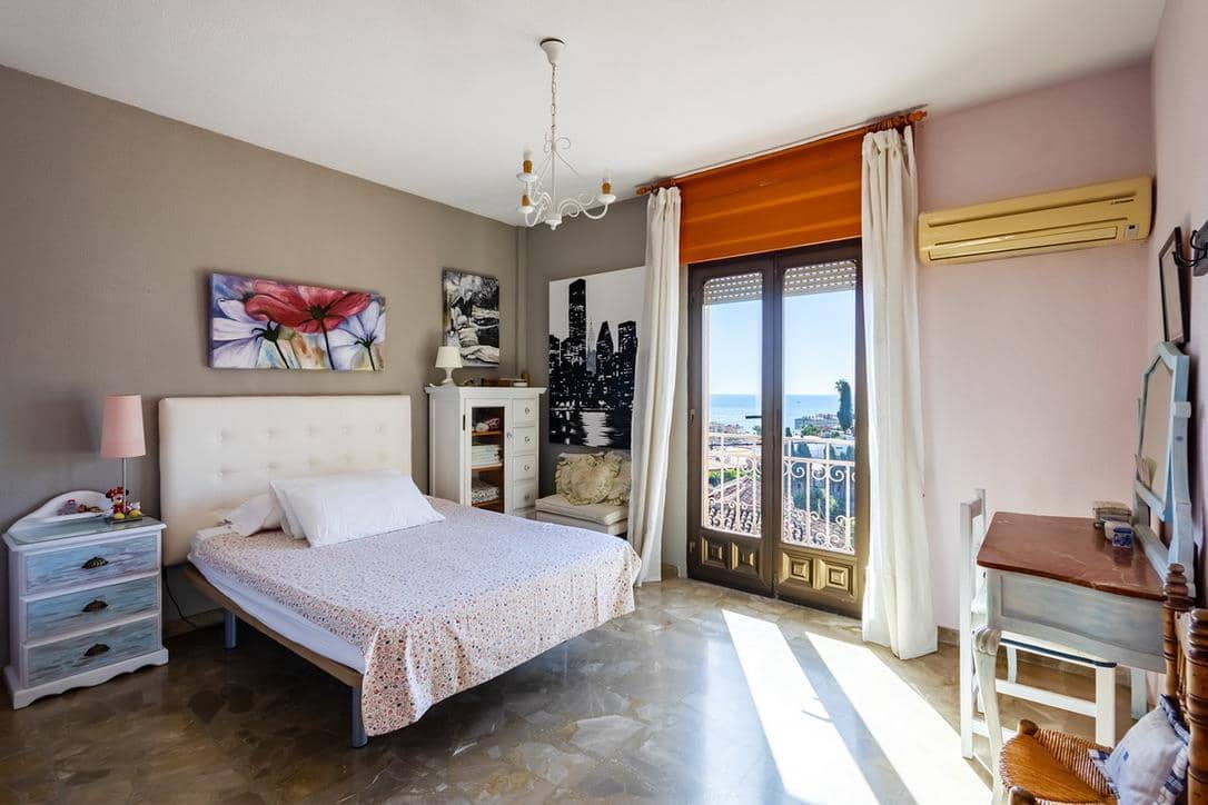 4 Zimmer Villa zu verkaufen in Almunecar mit Pool Garage - 795.000 € (Ref: 10183270)