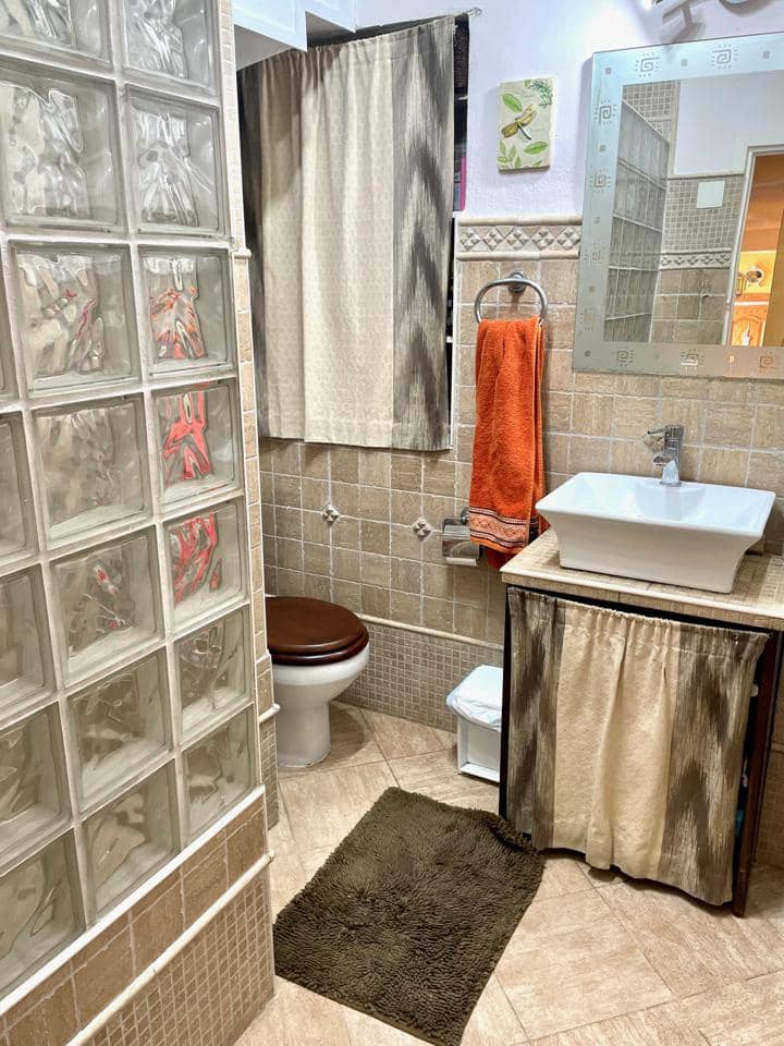 Chalet de 7 habitaciones en Almuñécar en venta con piscina - 595.000 € (Ref: 7469844)