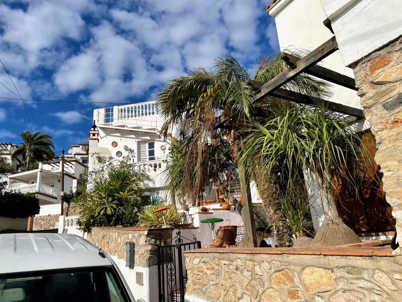 Chalet de 7 habitaciones en Almuñécar en venta con piscina - 595.000 € (Ref: 7469844)