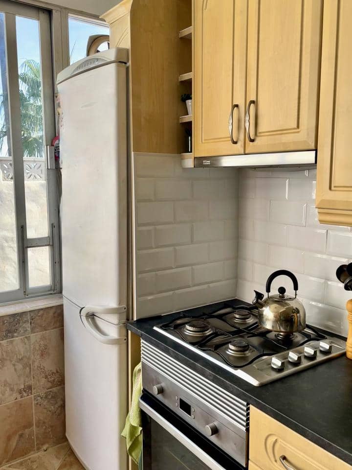 Chalet de 7 habitaciones en Almuñécar en venta con piscina - 595.000 € (Ref: 7469844)