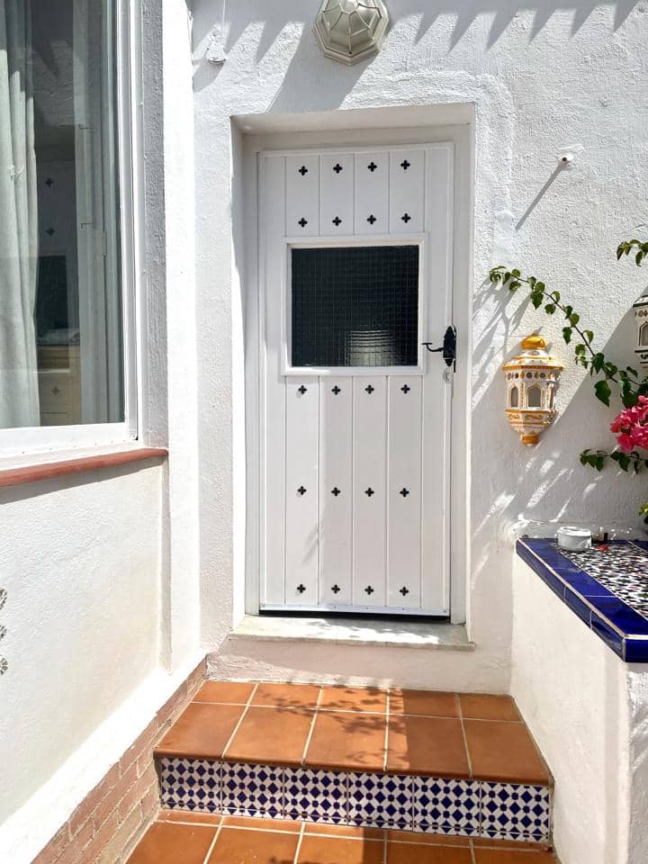 Chalet de 7 habitaciones en Almuñécar en venta con piscina - 595.000 € (Ref: 7469844)