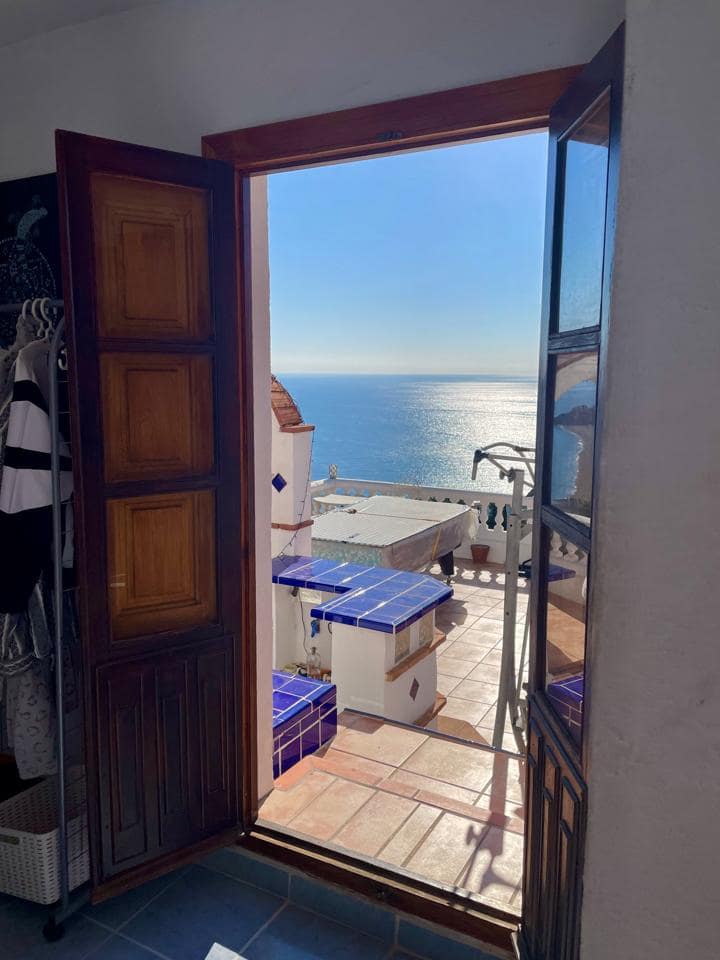 Chalet de 7 habitaciones en Almuñécar en venta con piscina - 595.000 € (Ref: 7469844)