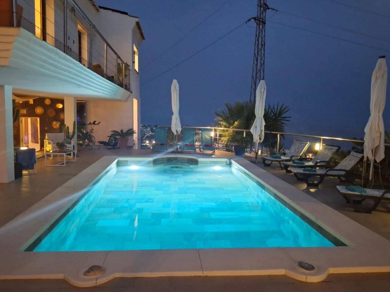 5 soverom Villa til salgs i Almunecar med svømmebasseng - € 945 000 (Ref: 8488184)