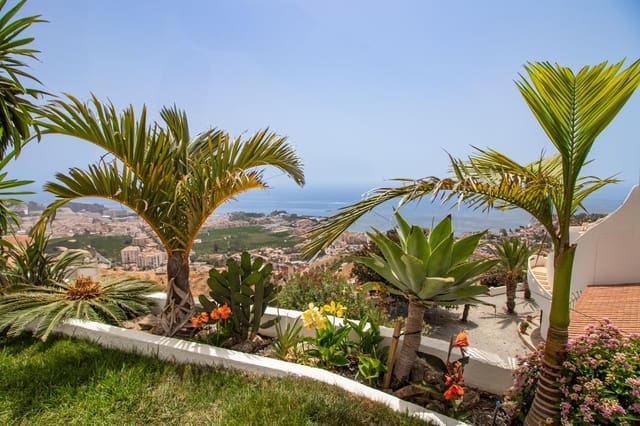 5 makuuhuone Huvila myytävänä paikassa Almuñécar mukana uima-altaan - 945 000 € (Ref: 8488184)