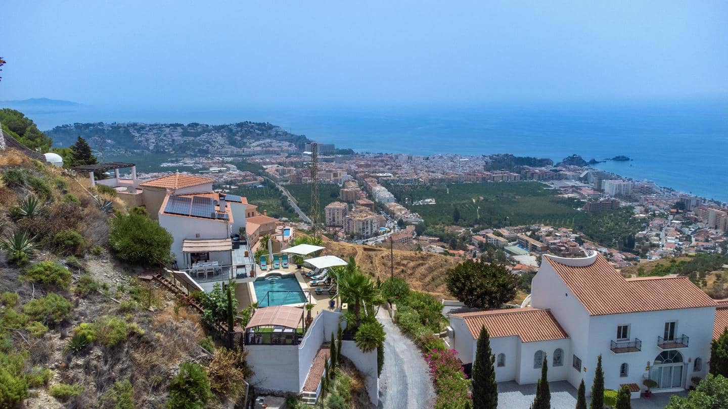 5 soverom Villa til salgs i Almunecar med svømmebasseng - € 945 000 (Ref: 8488184)