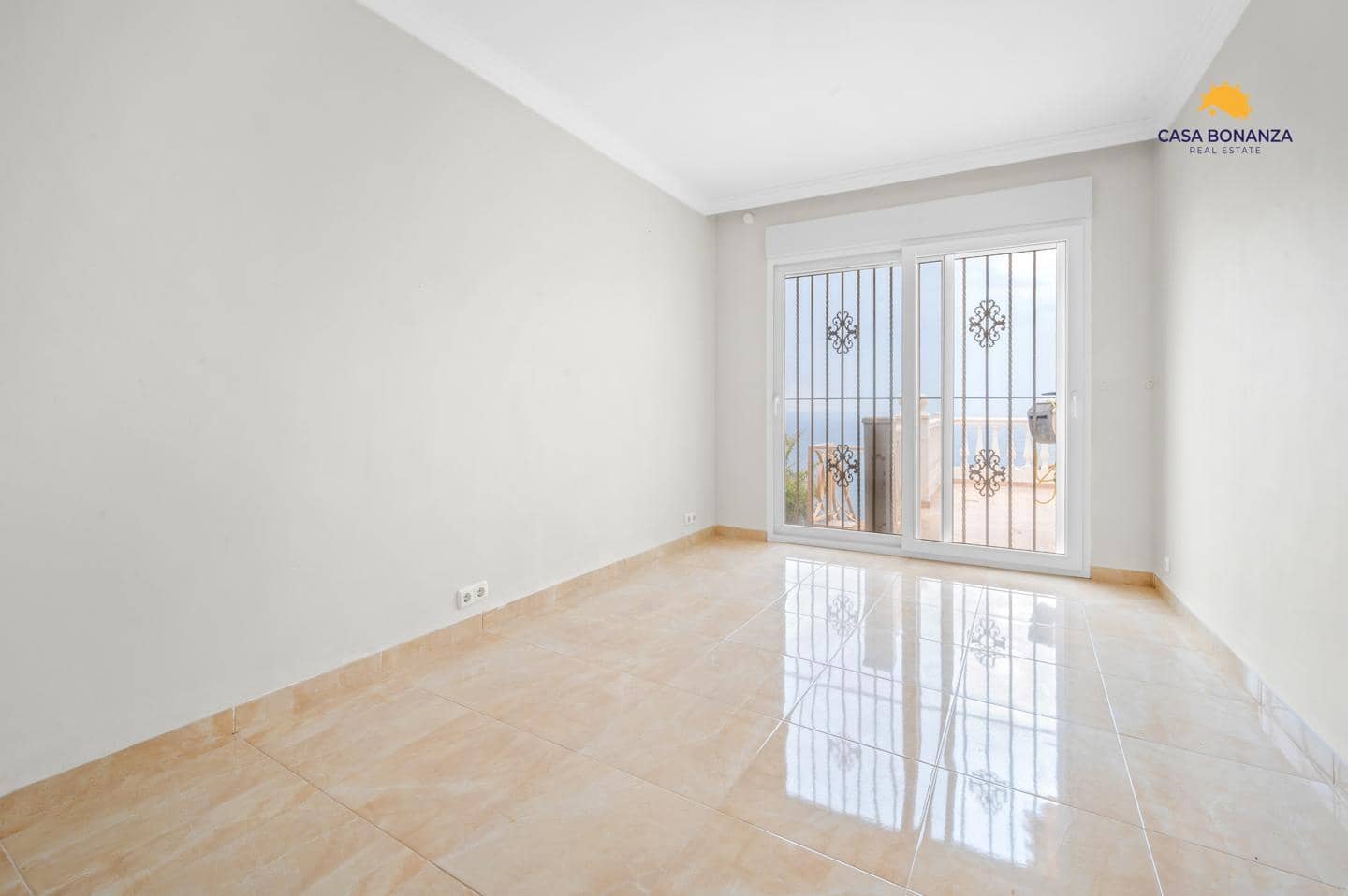 4 soverom Villa til salgs i Salobrena med svømmebasseng - € 749 000 (Ref: 8862008)