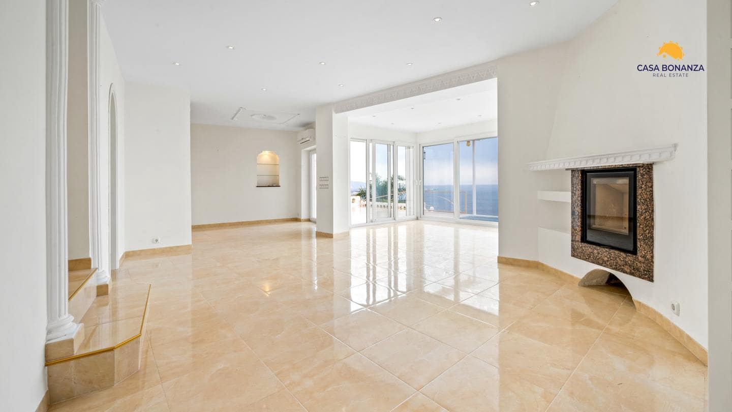 4 soverom Villa til salgs i Salobrena med svømmebasseng - € 749 000 (Ref: 8862008)