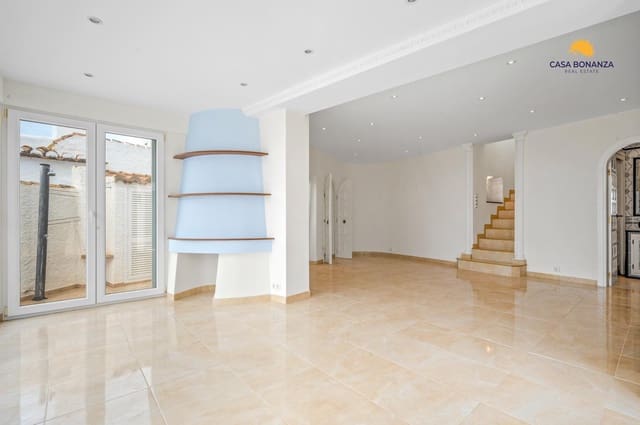 4 soverom Villa til salgs i Salobreña med svømmebasseng - € 749 000 (Ref: 8862008)