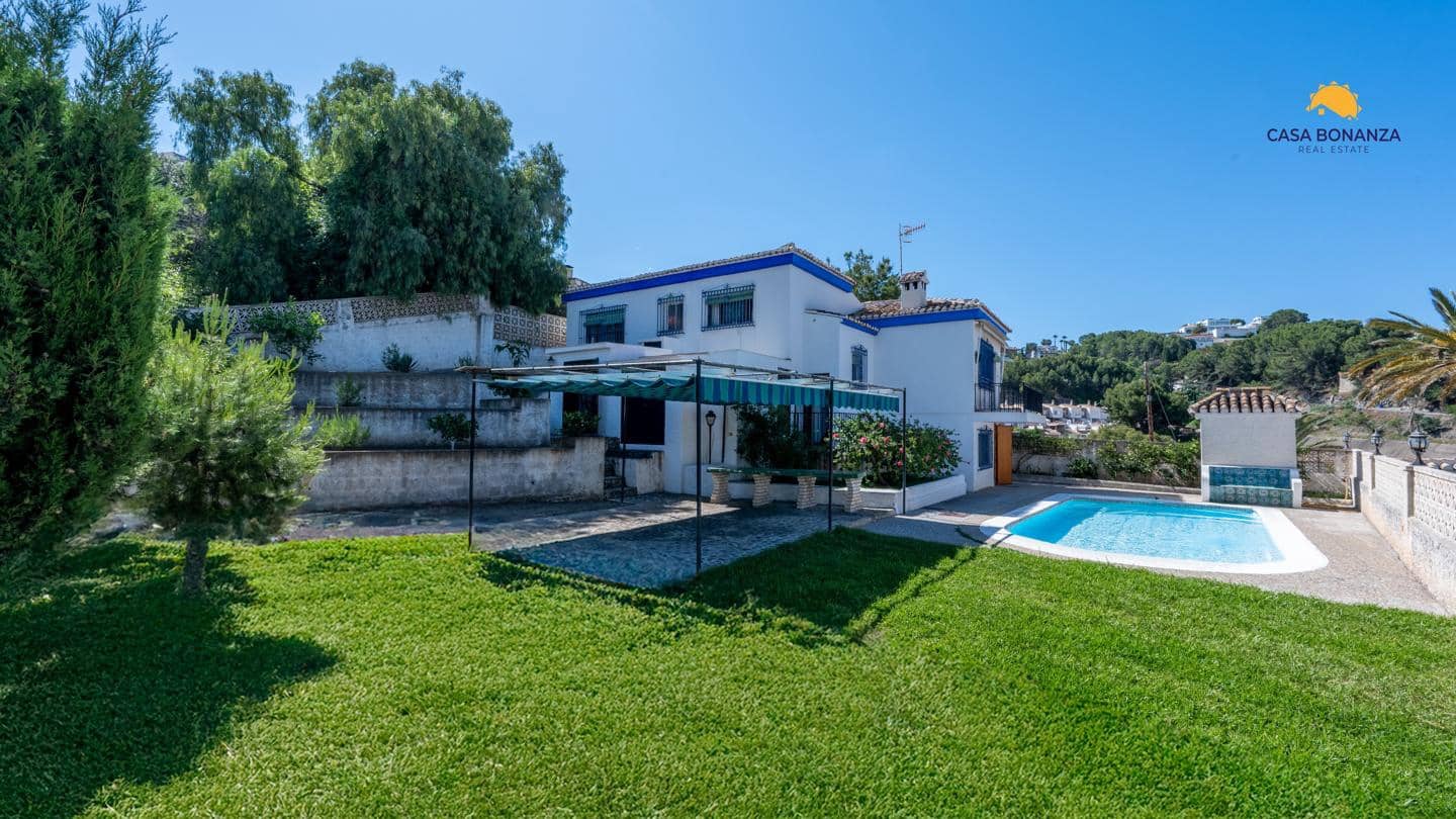 5 soverom Villa til salgs i Almunecar med svømmebasseng - € 619 000 (Ref: 9033620)