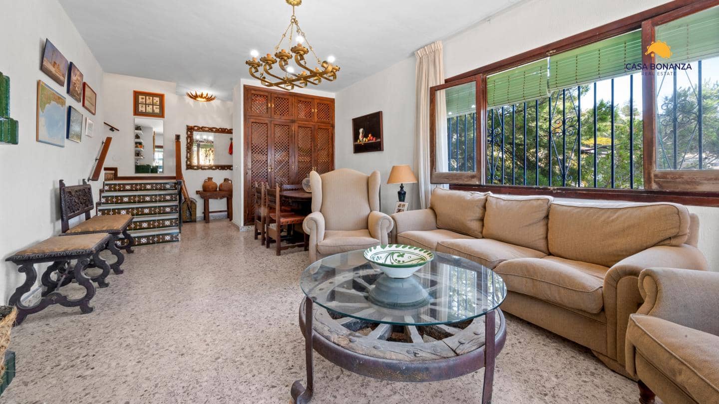 5 soverom Villa til salgs i Almunecar med svømmebasseng - € 619 000 (Ref: 9033620)