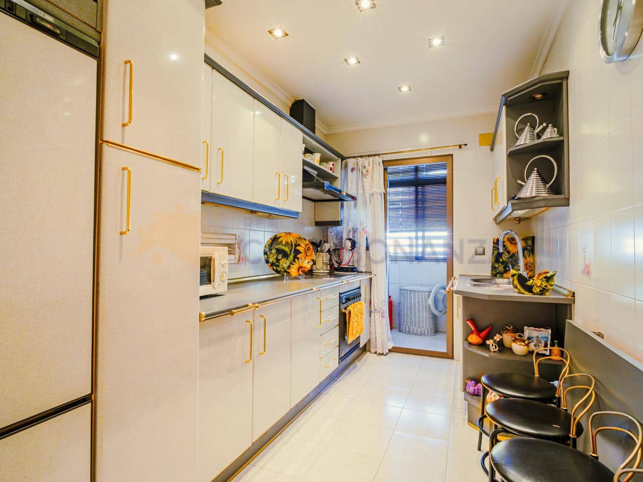 3 bedroom Flat for sale in Almunecar - € 298,000 (Ref: 9138314)