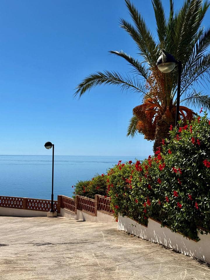 4 sovrum Villa till salu i Almunecar med pool garage - 395 000 € (Ref: 9227323)