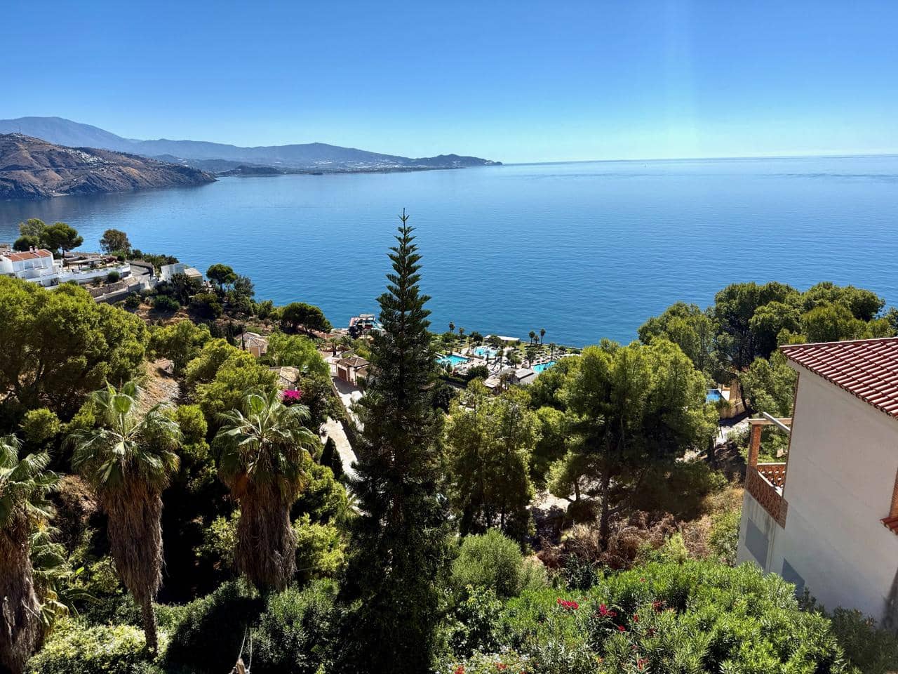 4 sovrum Villa till salu i Almunecar med pool garage - 395 000 € (Ref: 9227323)