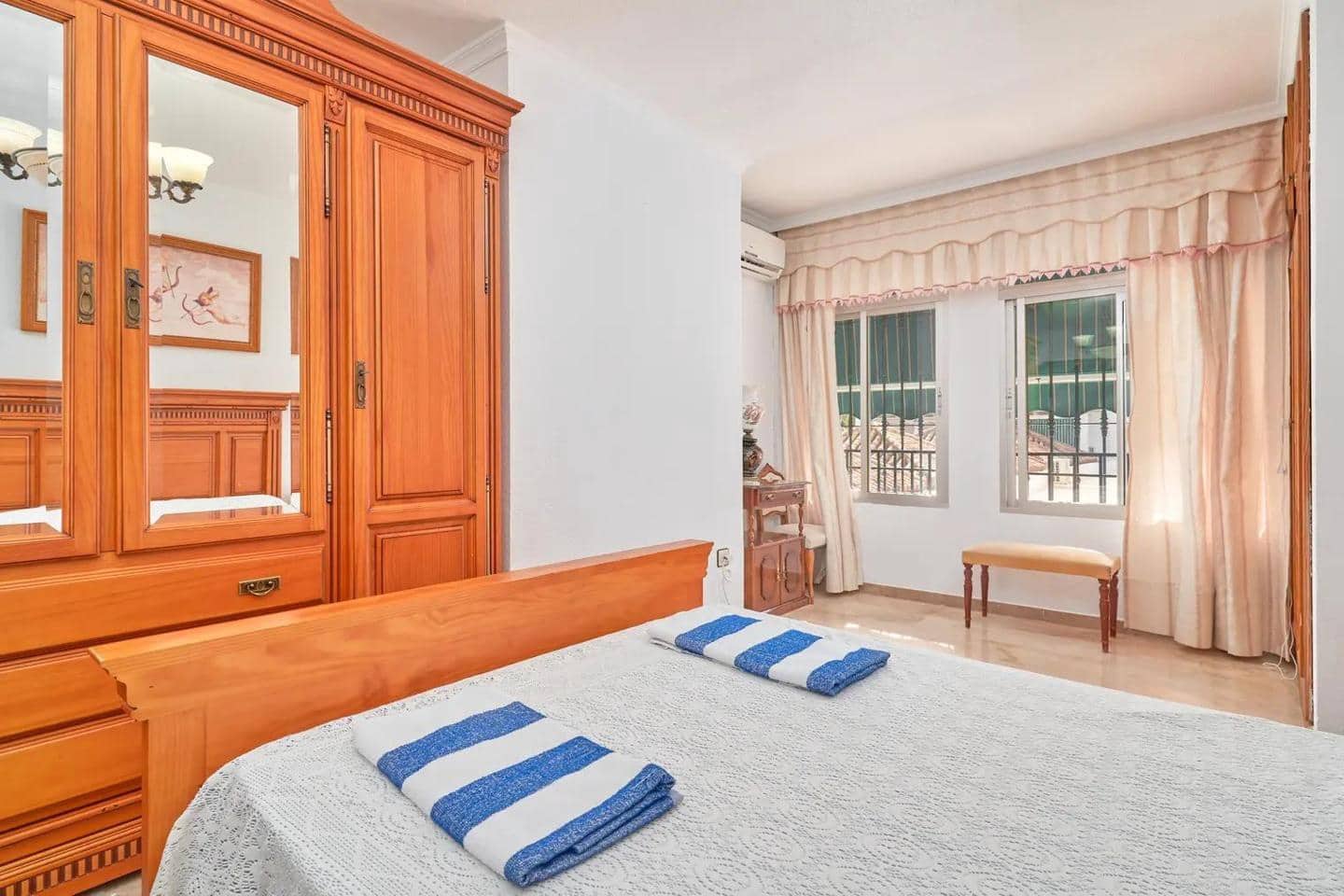 4 sovrum Lägenhet till salu i Almunecar med pool - 365 000 € (Ref: 9251684)