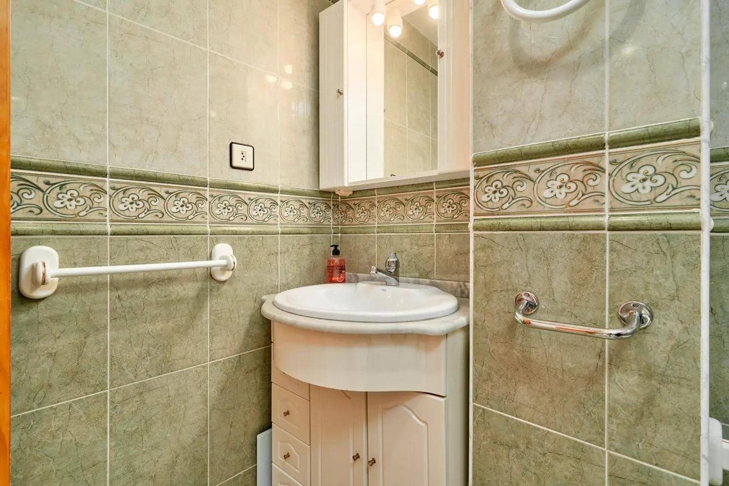 4 sovrum Lägenhet till salu i Almunecar med pool - 365 000 € (Ref: 9251684)