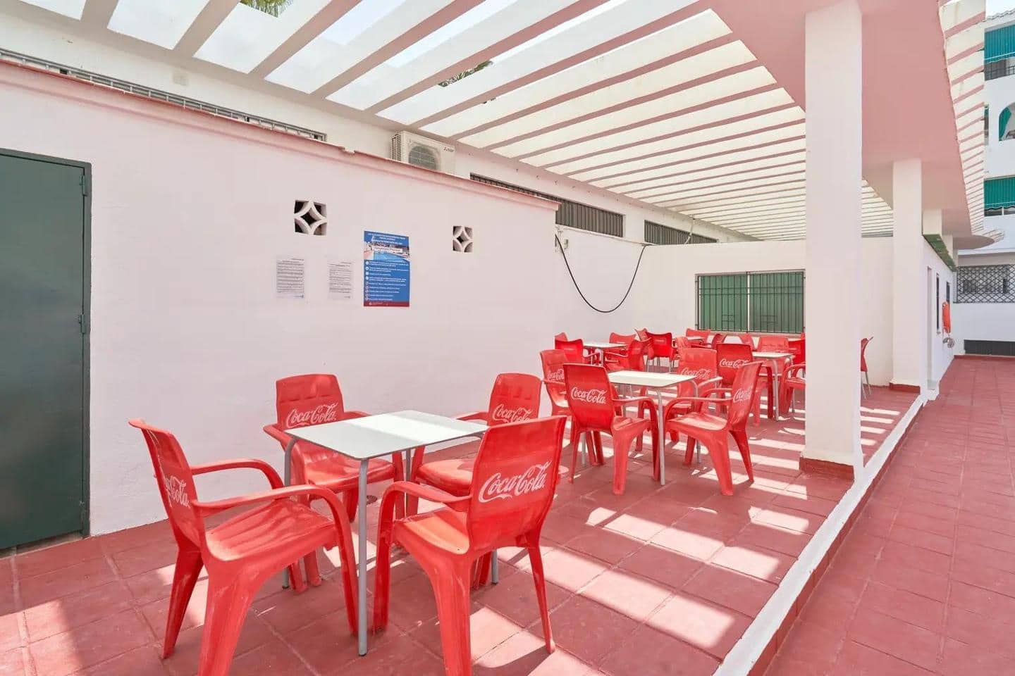 4 sovrum Lägenhet till salu i Almunecar med pool - 365 000 € (Ref: 9251684)