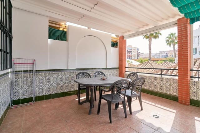 4 sovrum Lägenhet till salu i Almuñécar med pool - 365 000 € (Ref: 9251684)