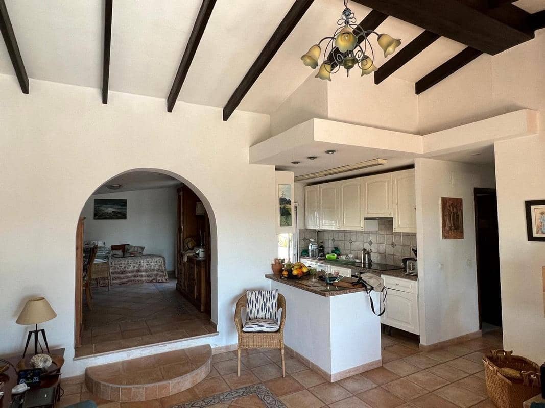 3 bedroom Villa for sale in Almunecar with pool garage - € 695,000 (Ref: 9336955)