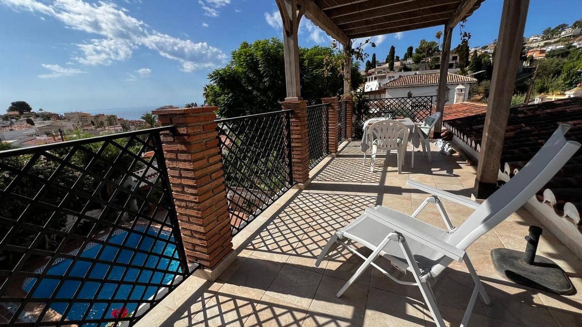3 bedroom Villa for sale in Almunecar with pool garage - € 695,000 (Ref: 9336955)
