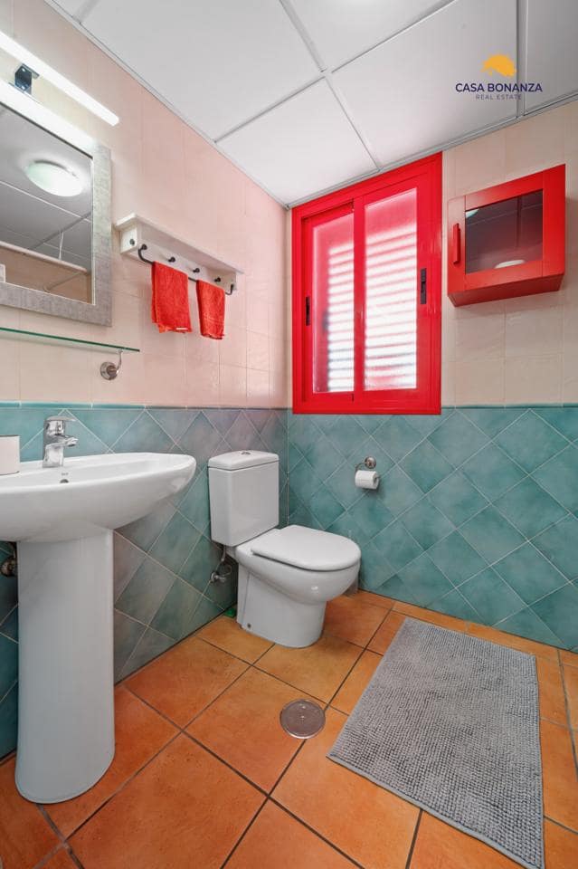 2 bedroom Flat for sale in Almunecar with pool garage - € 335,000 (Ref: 9483602)