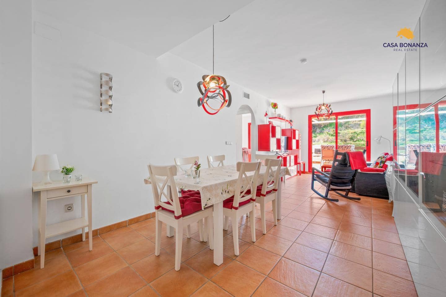 2 bedroom Flat for sale in Almunecar with pool garage - € 335,000 (Ref: 9483602)