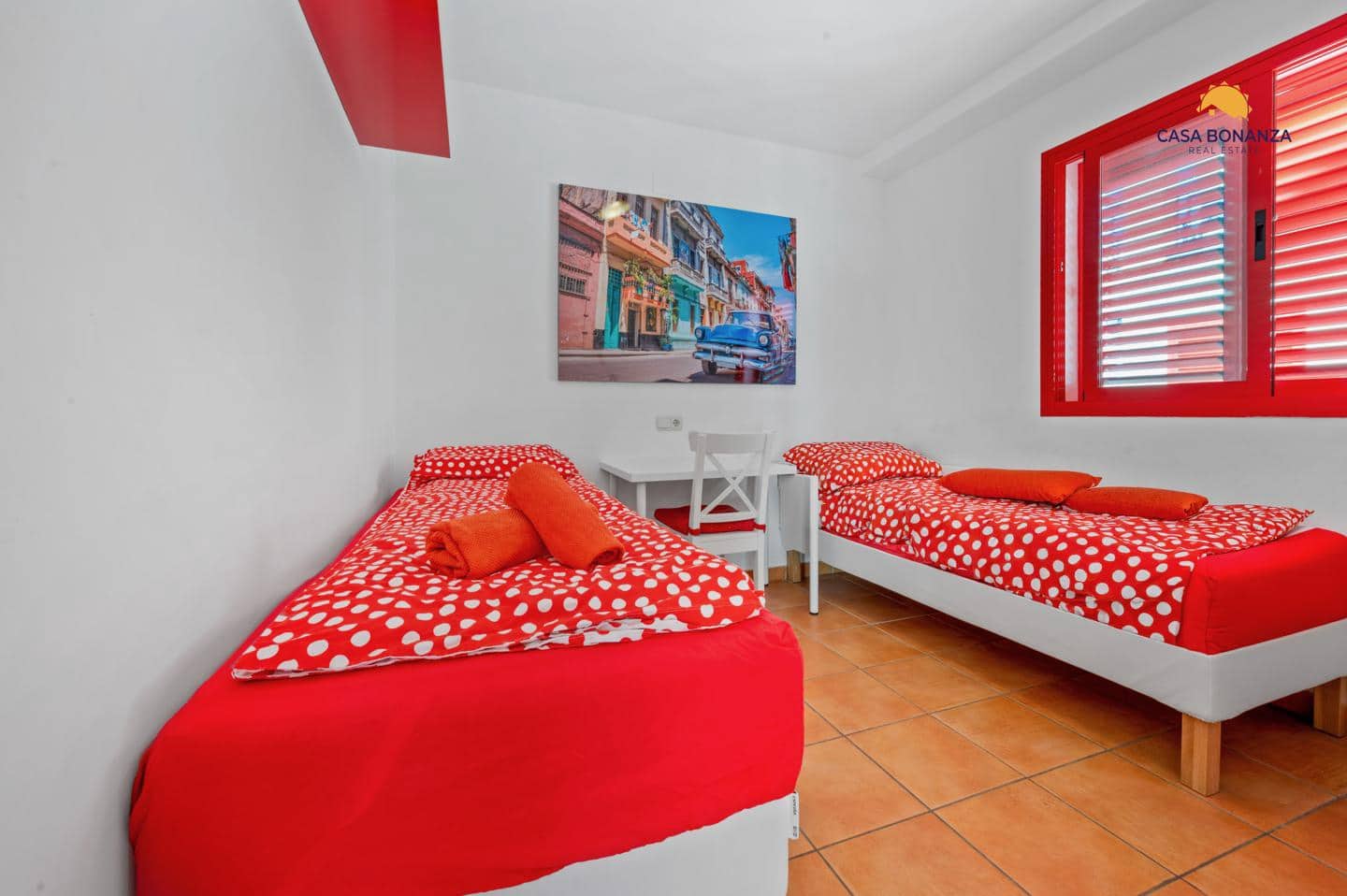 2 bedroom Flat for sale in Almunecar with pool garage - € 335,000 (Ref: 9483602)