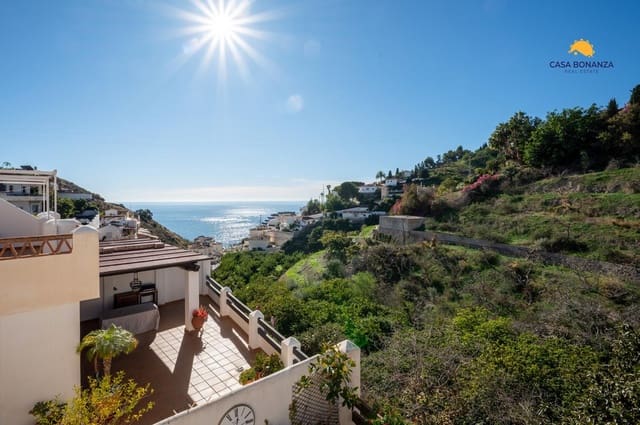 Piso de 2 habitaciones en Almuñécar en venta con piscina garaje - 335.000 € (Ref: 9483602)