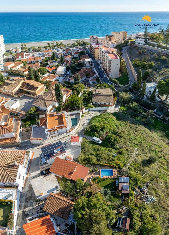 2 soveværelse Villa til salg i Almunecar med swimmingpool garage - € 380.000 (Ref: 9524646)