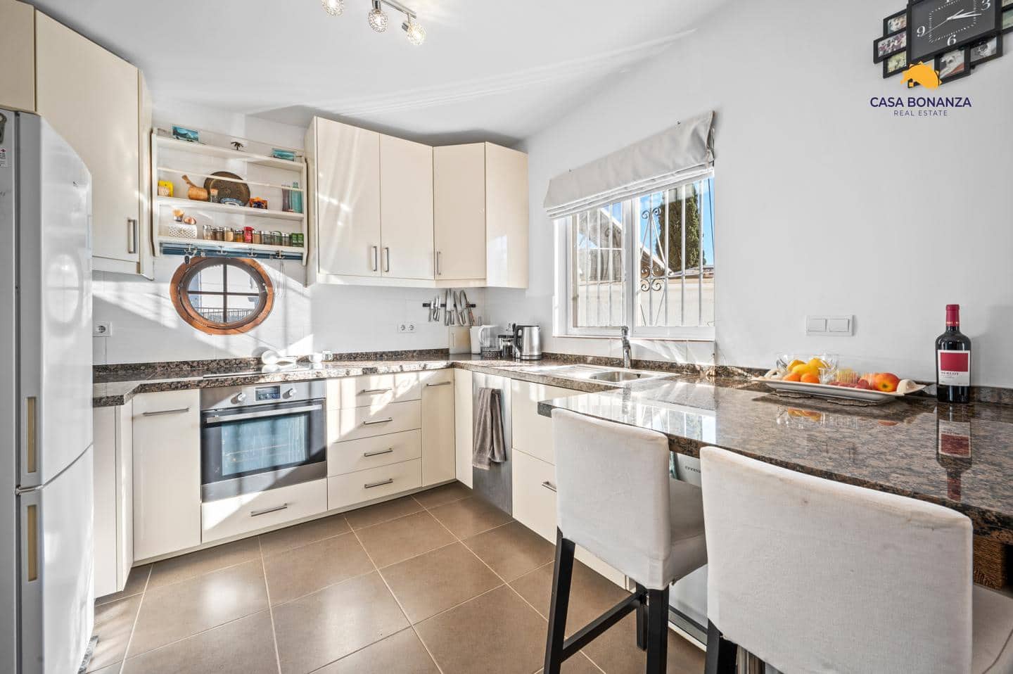 2 soveværelse Villa til salg i Almunecar med swimmingpool garage - € 380.000 (Ref: 9524646)