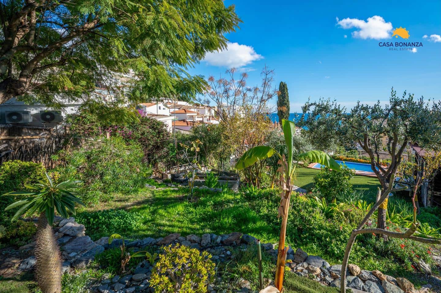 2 soveværelse Villa til salg i Almunecar med swimmingpool garage - € 380.000 (Ref: 9524646)