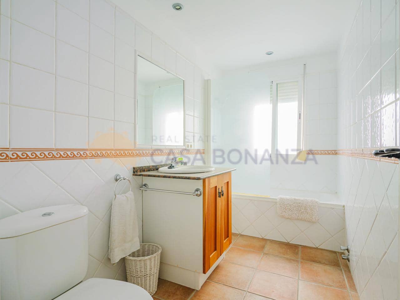 2 sovrum Lägenhet till salu i La Herradura - 340 000 € (Ref: 9554376)