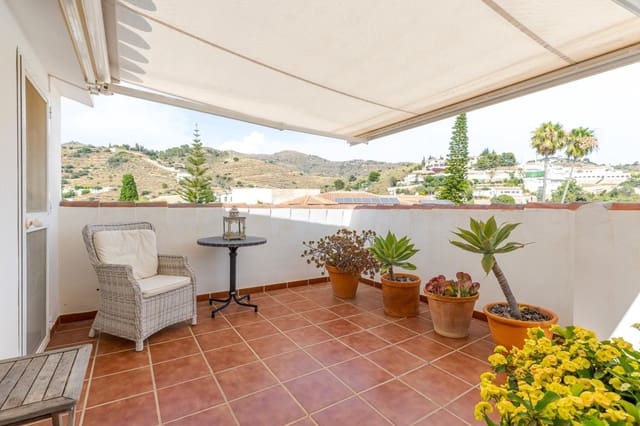 2 sovrum Villa till salu i Almuñécar med pool - 495 000 € (Ref: 9575115)