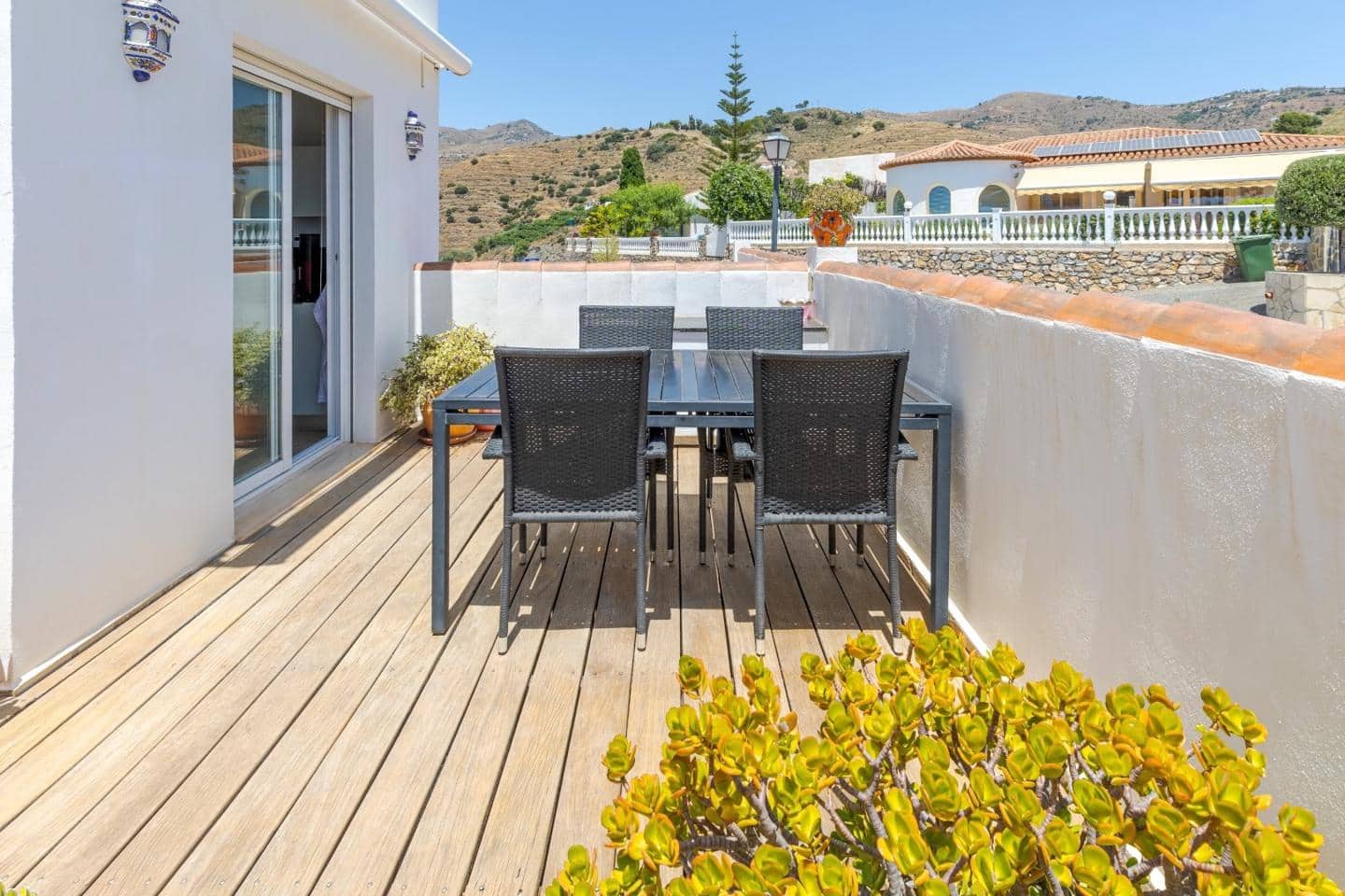 2 sovrum Villa till salu i Almunecar med pool - 495 000 € (Ref: 9575115)