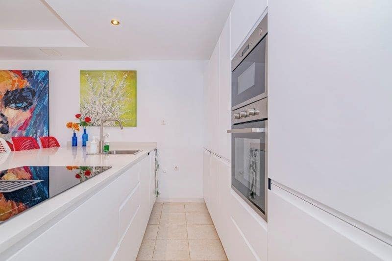 2 soverom Leilighet til salgs i Almunecar med svømmebasseng garasje - € 395 000 (Ref: 9620615)