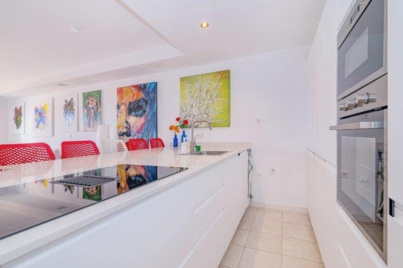 2 soverom Leilighet til salgs i Almunecar med svømmebasseng garasje - € 395 000 (Ref: 9620615)