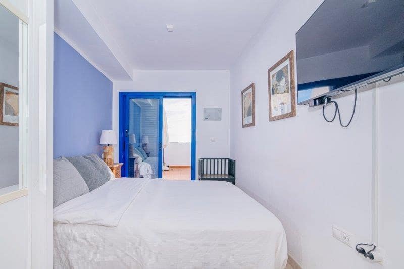 2 soverom Leilighet til salgs i Almunecar med svømmebasseng garasje - € 395 000 (Ref: 9620615)