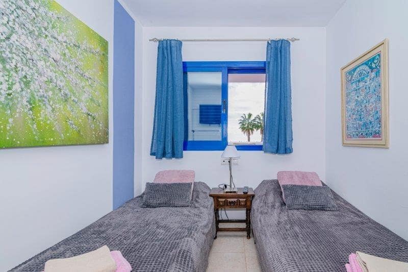 2 soverom Leilighet til salgs i Almunecar med svømmebasseng garasje - € 395 000 (Ref: 9620615)