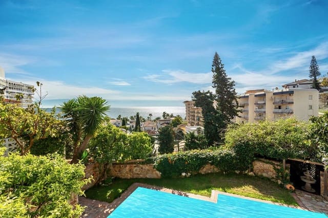 5 Zimmer Villa zu verkaufen in Almuñécar mit Pool - 950.000 € (Ref: 9639809)