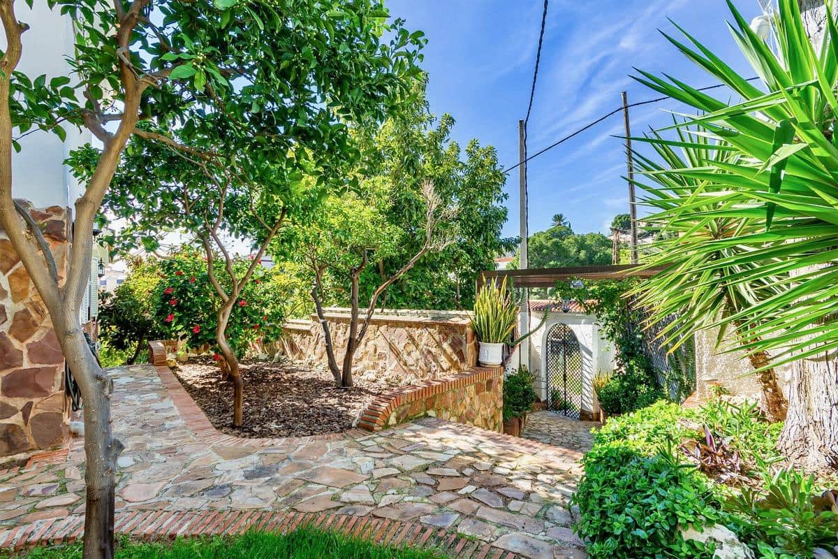 5 sypialnia Willa na sprzedaż w Almunecar z basenem - 950 000 € (Ref: 9639809)