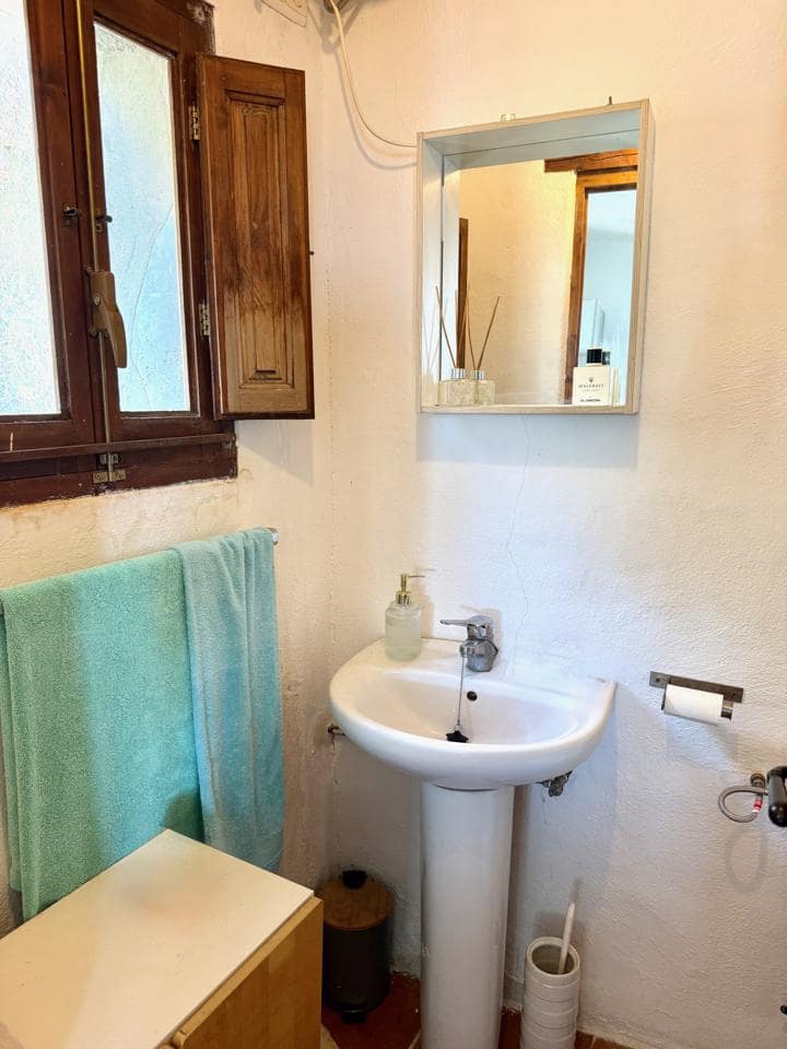 3 bedroom Villa for sale in Almunecar with pool garage - € 315,000 (Ref: 9826809)