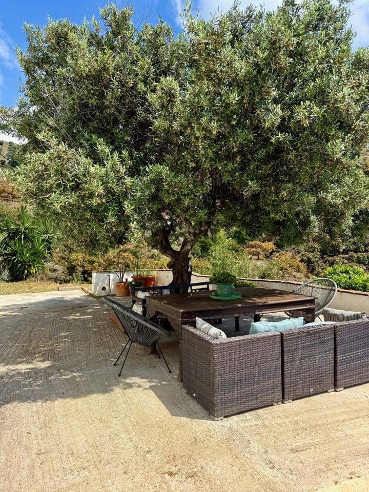 3 bedroom Villa for sale in Almunecar with pool garage - € 315,000 (Ref: 9826809)