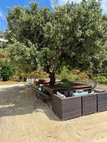 3 slaapkamer Villa te koop in Almuñécar met zwembad garage - € 315.000 (Ref: 9826809)