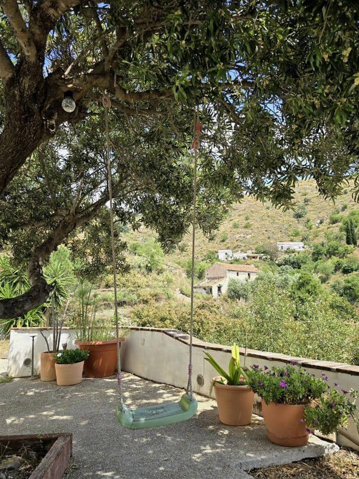 3 bedroom Villa for sale in Almunecar with pool garage - € 315,000 (Ref: 9826809)