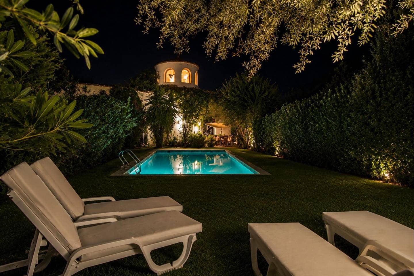 9 chambre Villa/Maison à vendre à Melegis avec piscine garage - 1 150 000 € (Ref: 9830305)