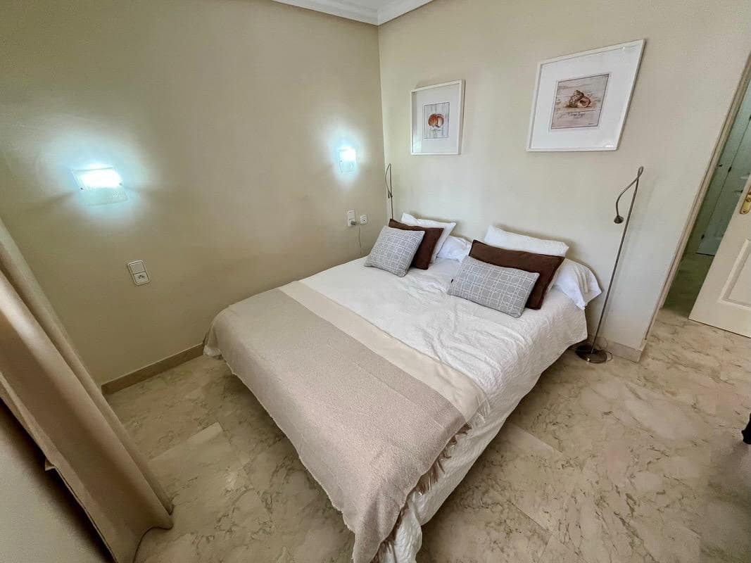 2 bedroom Flat for sale in Almunecar with pool garage - € 358,000 (Ref: 9834576)