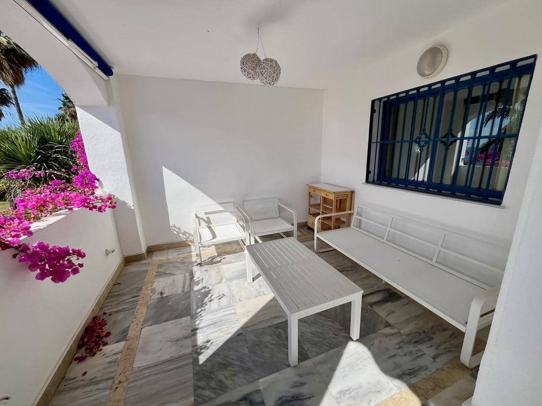 2 bedroom Flat for sale in Almunecar with pool garage - € 358,000 (Ref: 9834576)
