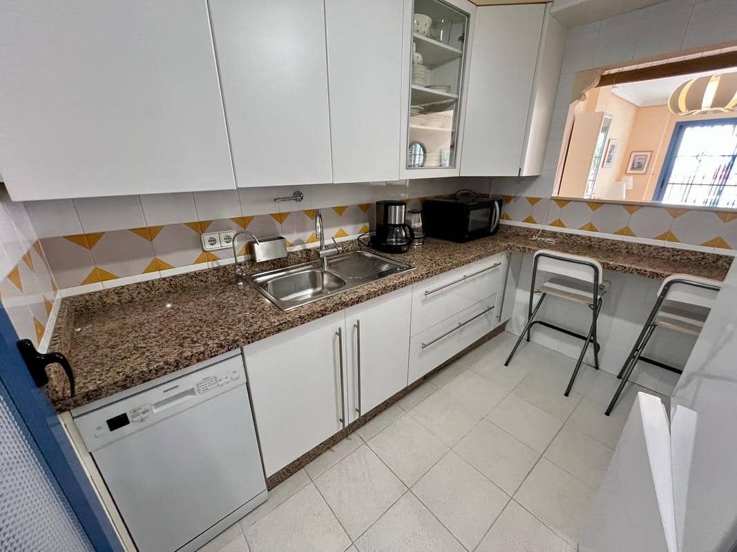 2 bedroom Flat for sale in Almunecar with pool garage - € 358,000 (Ref: 9834576)