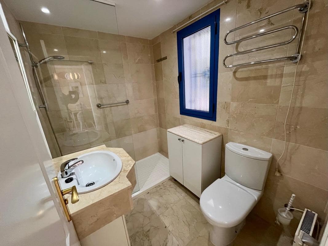 2 bedroom Flat for sale in Almunecar with pool garage - € 358,000 (Ref: 9834576)