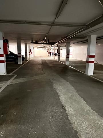 Garage til salg i Almuñécar - € 35.000 (Ref: 9850162)