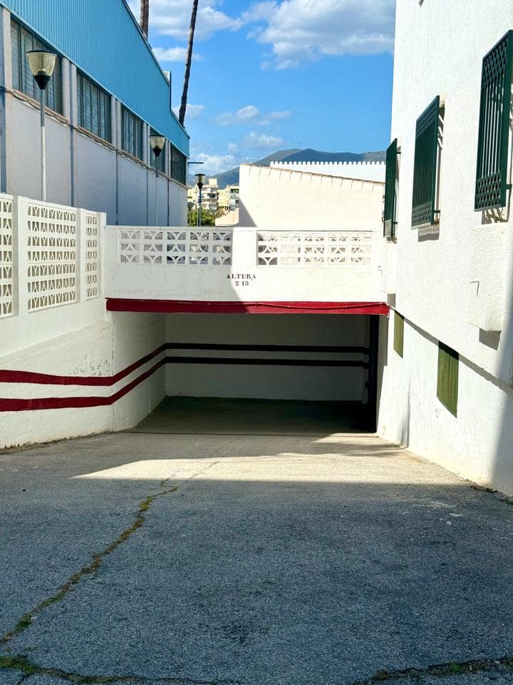 Garage til salg i Almunecar - € 35.000 (Ref: 9850162)